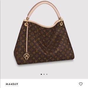 Louis Vuitton Artsy MM shoulder bag.